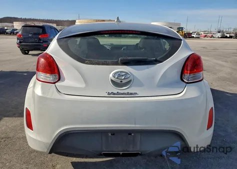 2017 Hyundai Veloster из США, поврежденный, VIN KMHTC6AD7HU306072